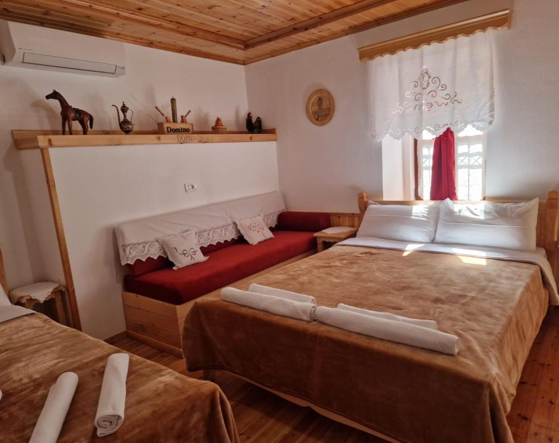 Hotel Domino